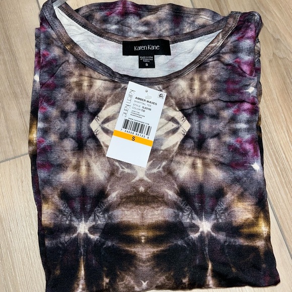 Karen Kane Multiprint top - Picture 3 of 3